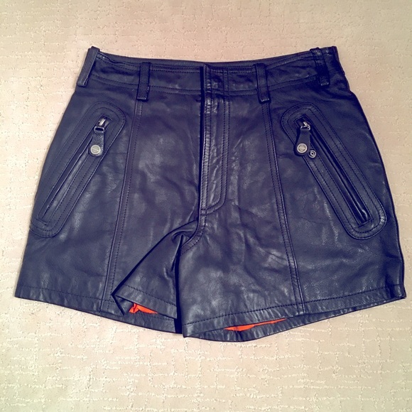 Harley Davidson Leather shorts - Picture 2 of 8